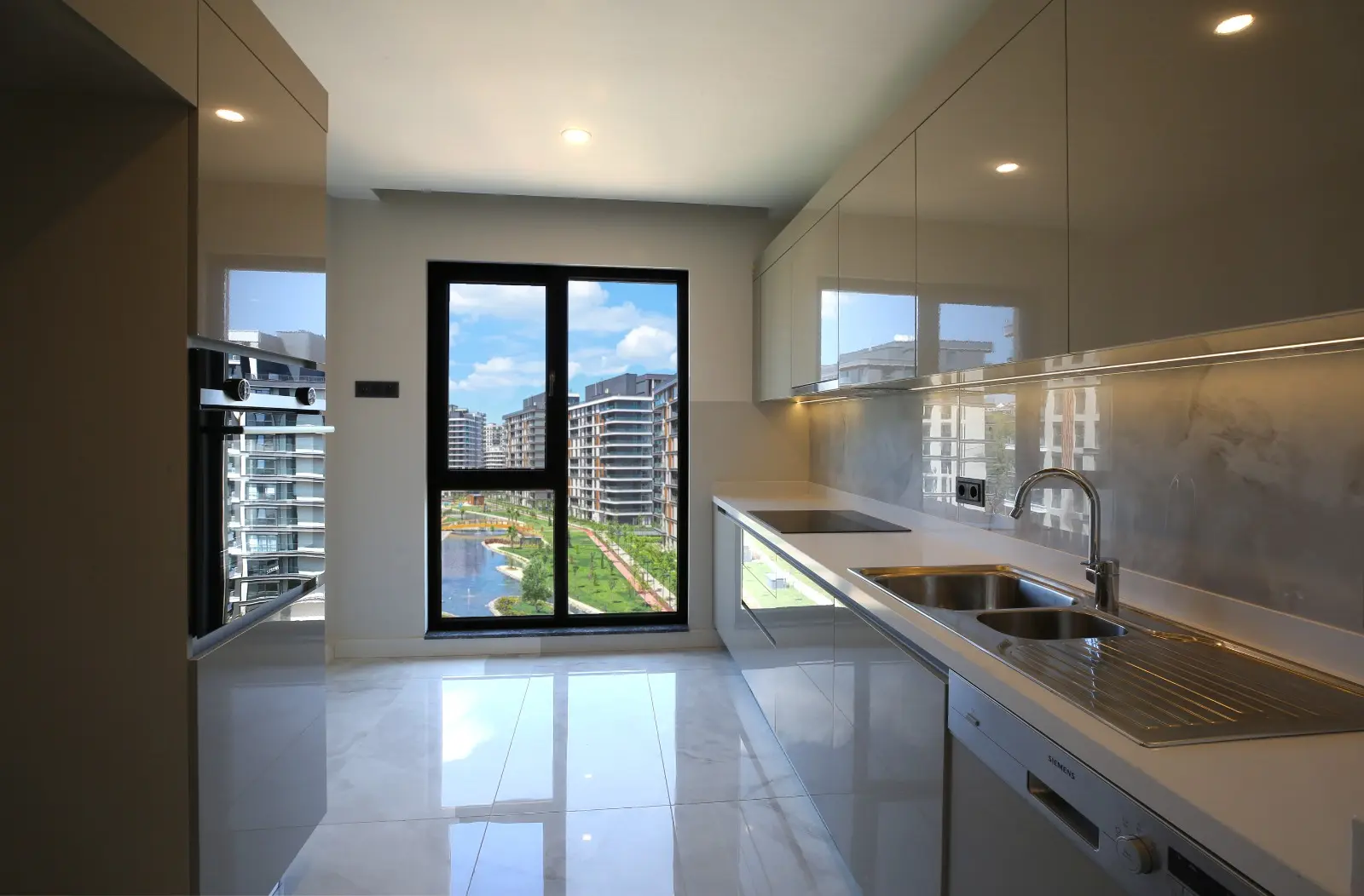 Modern kitchen