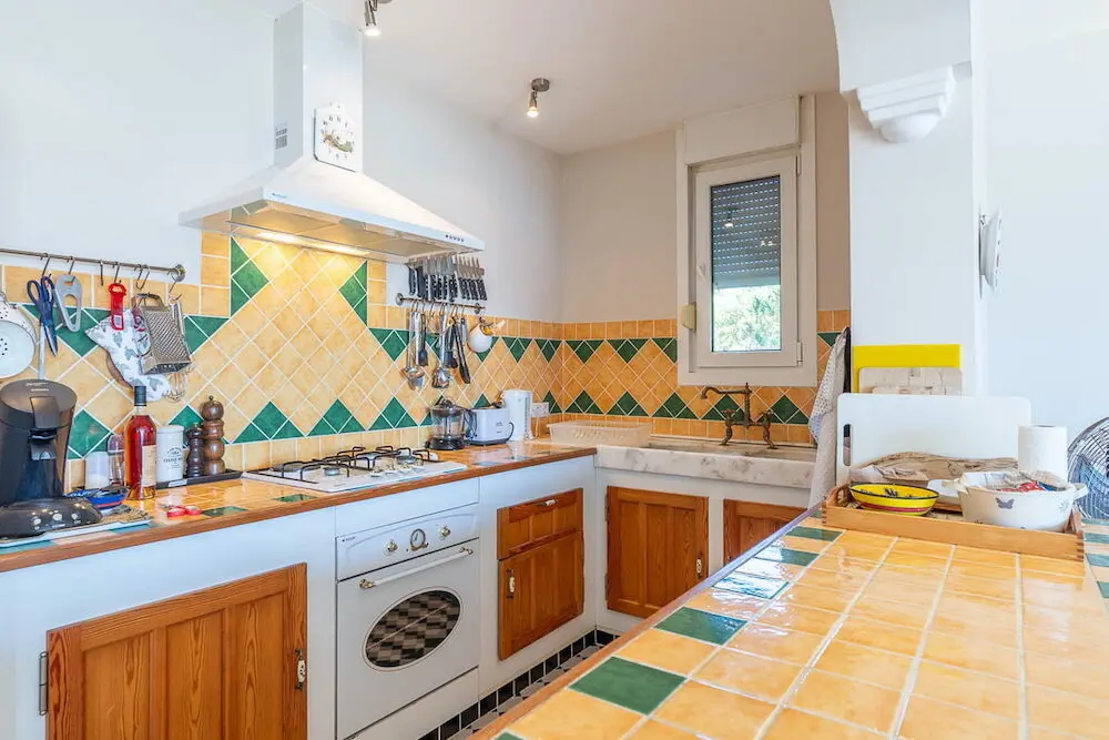 Fitted kitchen