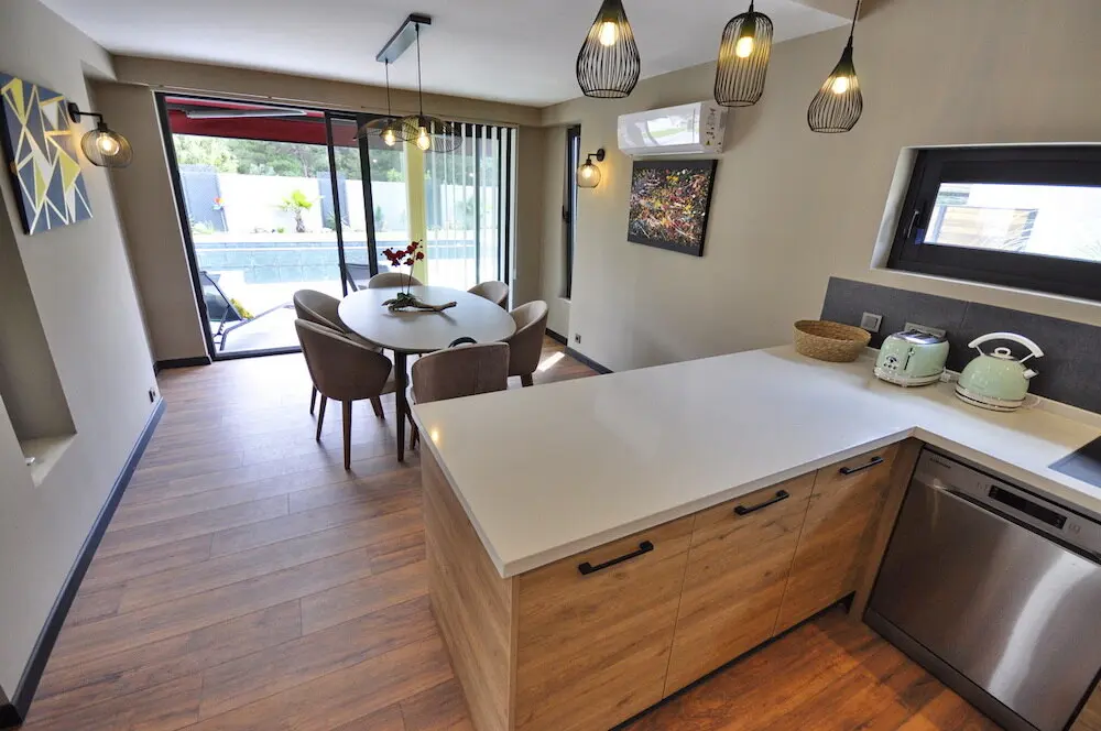 Modern kitchen