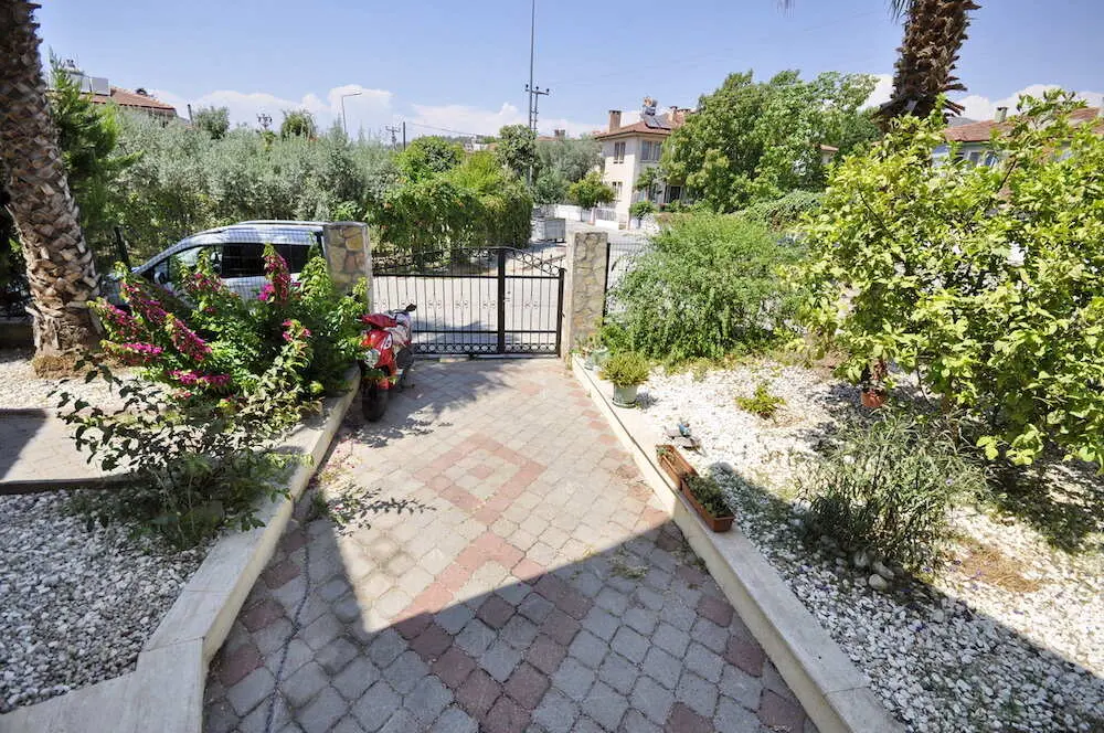 Residence in Calis