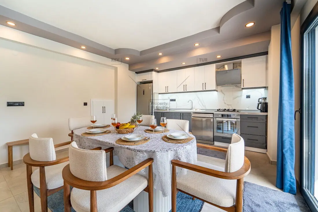 Fitted kitchen