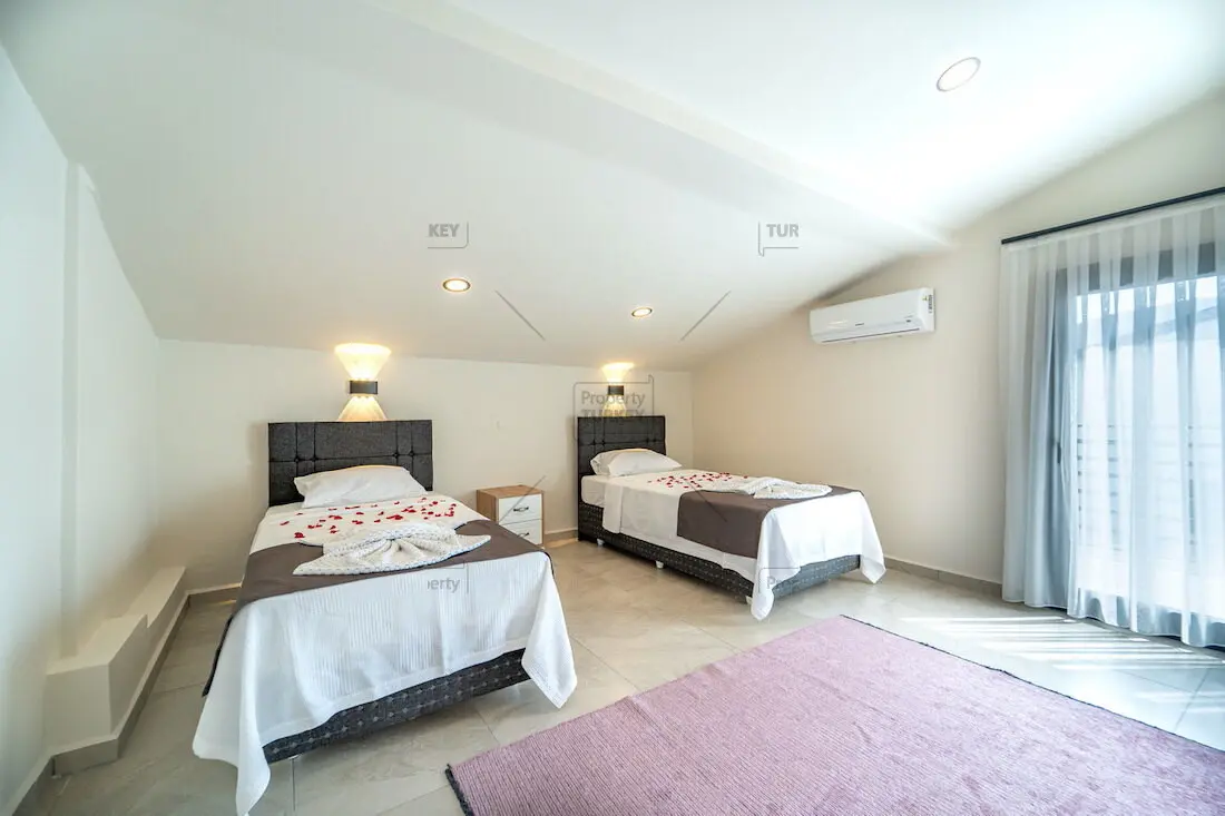Twin room